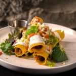 tacos dorados de pollo en cocina mexicana de claudia peragallo