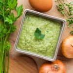 Salsa verde para huevos divorciados - Green sauce